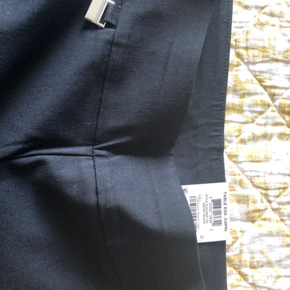 Alfani tummy control capri black nwt - Picture 3 of 3